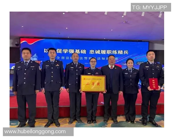 张宁的奋斗历程与人生哲学探讨:从平凡到卓越的心路历程与启示